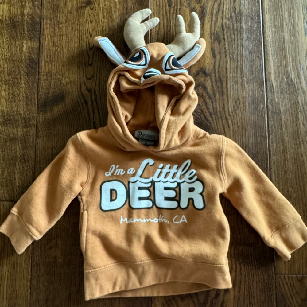 Mammoth deer sweatshirt size 2T